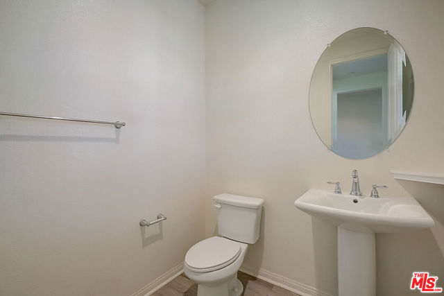 91 Clearwood Street photo 8