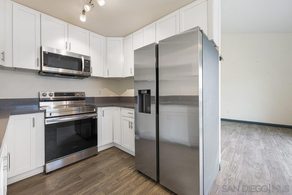 1811 Grand Ave - photo 6