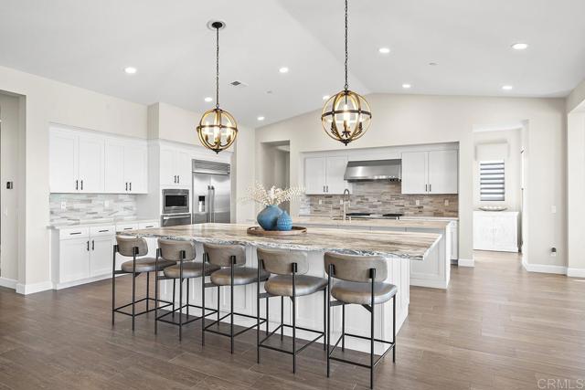 Detail Gallery Image 5 of 75 For 3224 Corte Melano, Chula Vista,  CA 91914 - 4 Beds | 3/1 Baths