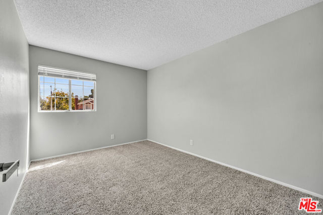 4561 Northstar Drive, Palmdale CA: https://media.crmls.org/mediaz/eca88e5d-8a6a-42c2-acea-4033ef47e748.jpg