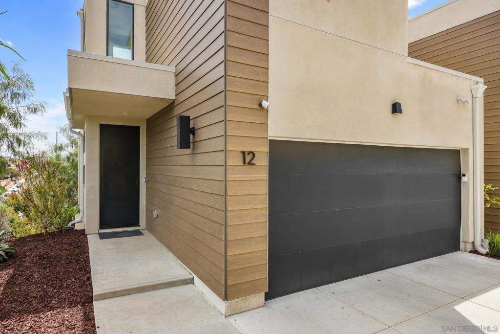 1065 32nd Street - photo 2