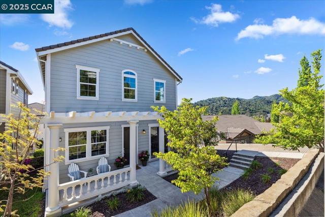 38 Citron Knoll, Orinda CA: https://media.crmls.org/mediaz/ecaa0e4a-dedb-4319-96ed-c6bd88f0a80c.jpg