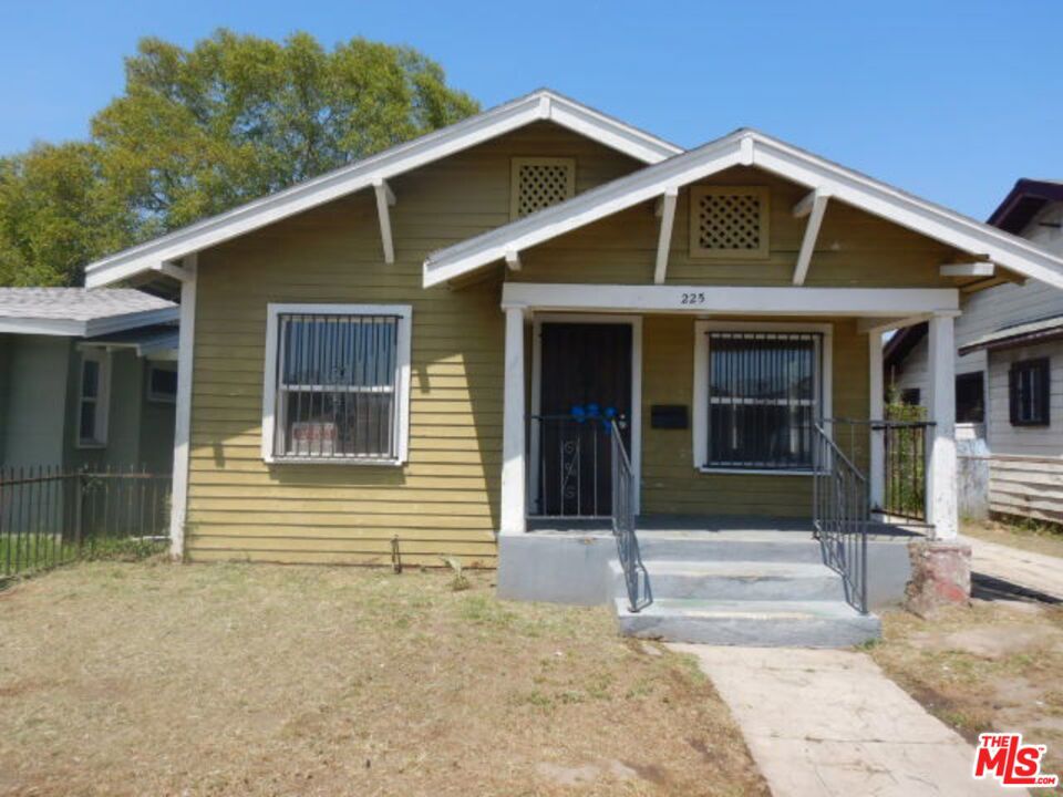 225 W 87th Street, Los Angeles, CA 90003
