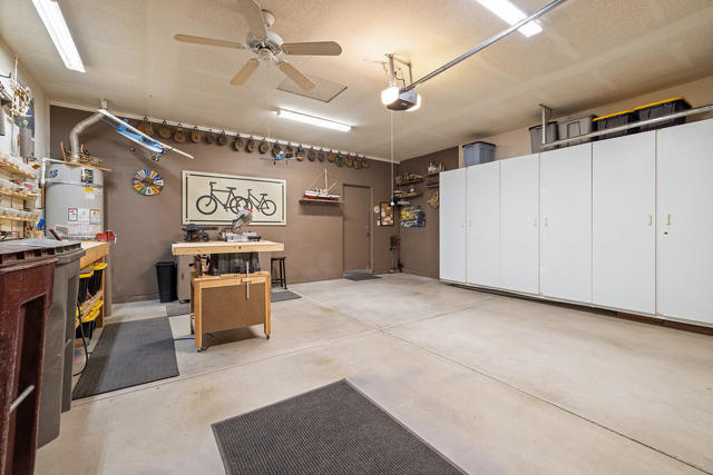 37261 Medjool Avenue, Palm Desert CA: https://media.crmls.org/mediaz/ecab05f2-1c21-42fa-a8f9-922bd324a195.jpg