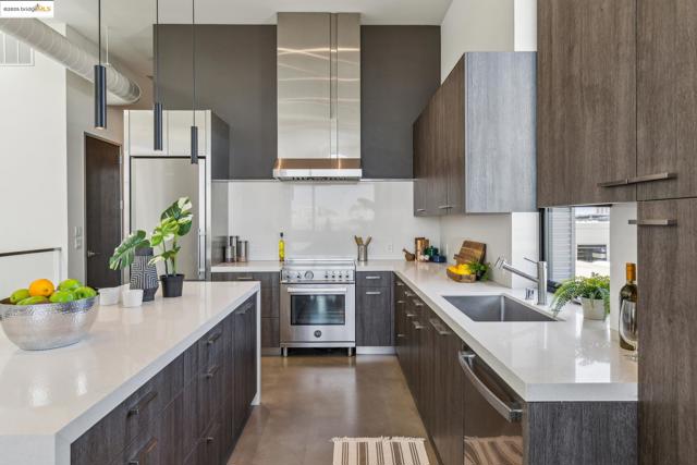 809 Folger Ave, Berkeley CA: https://media.crmls.org/mediaz/ecab94bc-ae37-434e-8440-045aa36c17c8.jpg