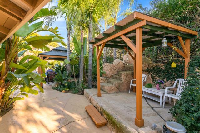 Detail Gallery Image 26 of 59 For 351 Sheila Ln, Fallbrook,  CA 92028 - 3 Beds | 3 Baths