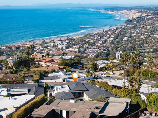 2365 Via Siena, La Jolla CA: https://media.crmls.org/mediaz/ecae1125-a70c-44dc-961b-bdd2cc1a5442.jpg