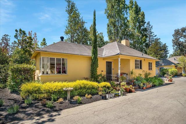 231241 Churchill Avenue, Palo Alto CA: https://media.crmls.org/mediaz/ecafc35f-150e-4410-9b9a-561cf3139de3.jpg