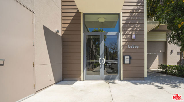 552 E Carson Street, Carson CA: https://media.crmls.org/mediaz/ecb04ec0-aad1-4498-928f-dc00a2e1d0dd.jpg