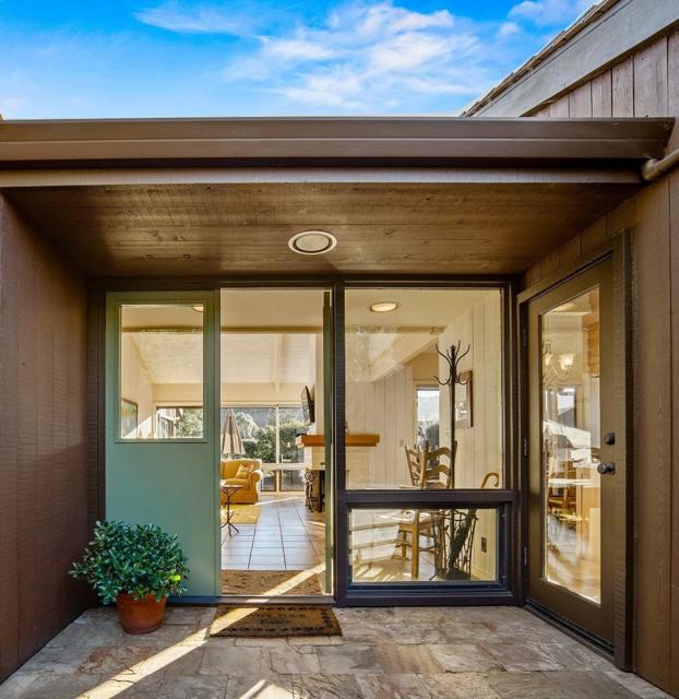 7026 Valley Greens Circle, Carmel CA: https://media.crmls.org/mediaz/ecb0e1d5-32cc-472b-a025-0afdd9563222.jpg