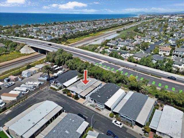 7004 San Bartolo, Carlsbad CA: https://media.crmls.org/mediaz/ecb24c48-40de-4ab1-95d5-a46d2b396869.jpg