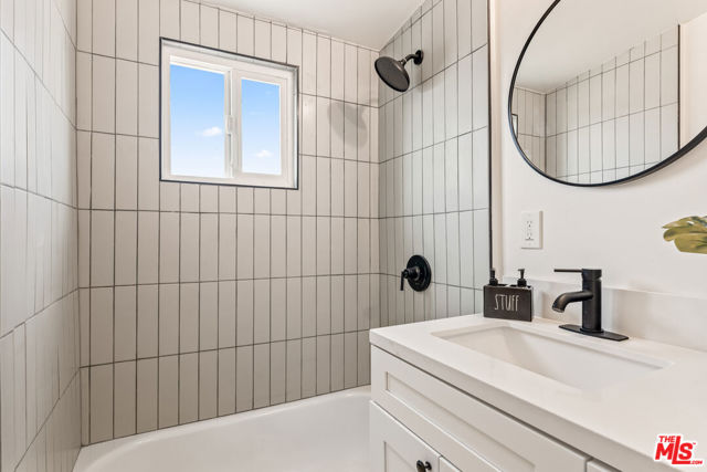 426 N Pacific Avenue, San Pedro CA: https://media.crmls.org/mediaz/ecb3dc76-f65c-45cf-9cfa-ed0a2e5b6853.jpg