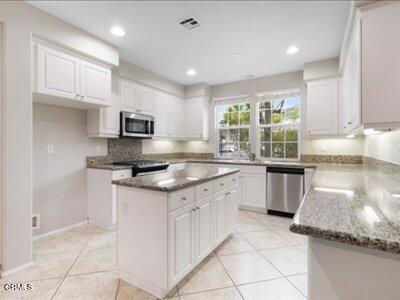 5611 Dorsey Street, Ventura CA: https://media.crmls.org/mediaz/ecb42a33-bfa7-47da-92a8-50371ef7ffbe.jpg