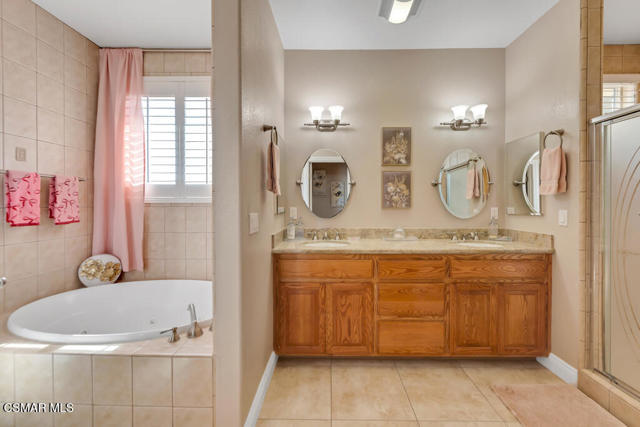 7142 W Avenue A4, Lancaster CA: https://media.crmls.org/mediaz/ecb485c7-f1ac-47b3-9428-04c0a69a5579.jpg