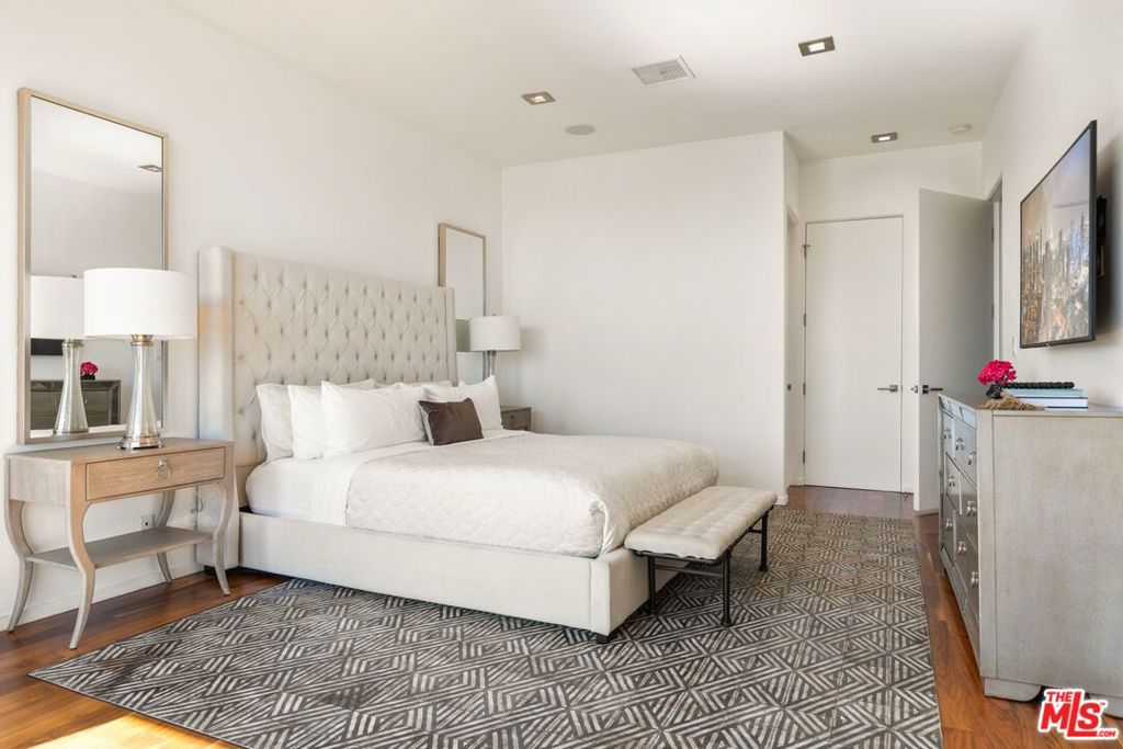 MLS #26989077 image #17