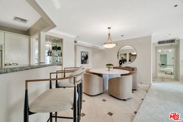 10724 Wilshire Boulevard, Los Angeles CA: https://media.crmls.org/mediaz/ecb7760e-63ef-4f12-950b-befd6fbc54d5.jpg