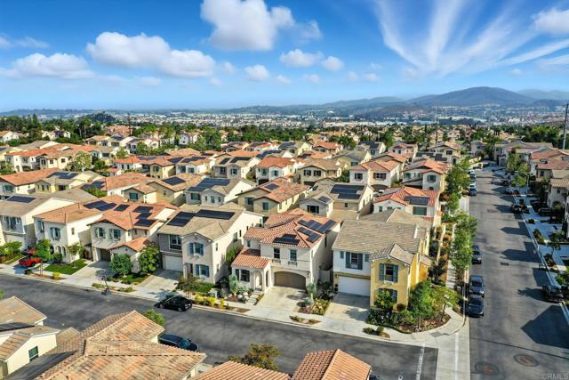 232 Reserve Court, San Marcos CA: https://media.crmls.org/mediaz/ecb7933c-210f-450b-a04f-0dfc3e9de150.jpg