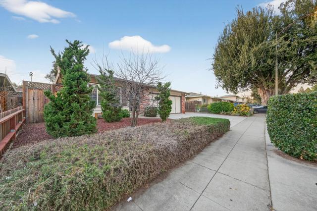 56635665 Beswick Drive, San Jose CA: https://media.crmls.org/mediaz/ecb822dd-b9df-440f-a07f-2ca405f3785d.jpg