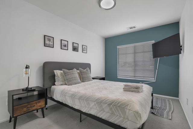 Image 16 of 28 For 80490 Paseo Tesoro
