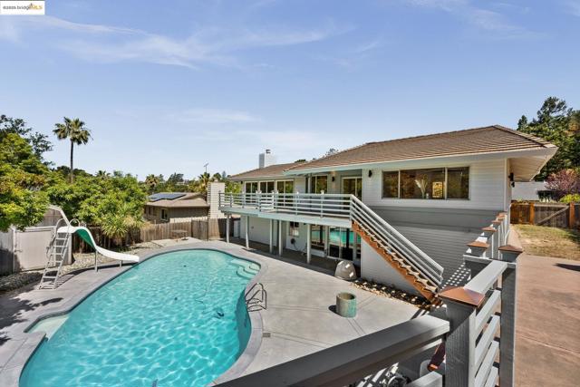 3459 Pinewood Dr, Hayward CA: https://media.crmls.org/mediaz/ecb87948-0953-497f-a4fe-0df18e67ba73.jpg