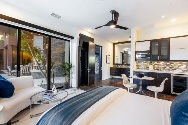 Guest suite