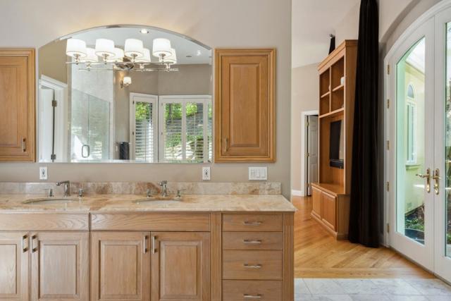55 Vista Verde Way, Portola Valley CA: https://media.crmls.org/mediaz/ecb8c135-d376-457b-bb04-62117953b865.jpg