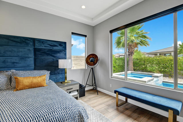 33 Magnum, Rancho Mirage, CA 92270