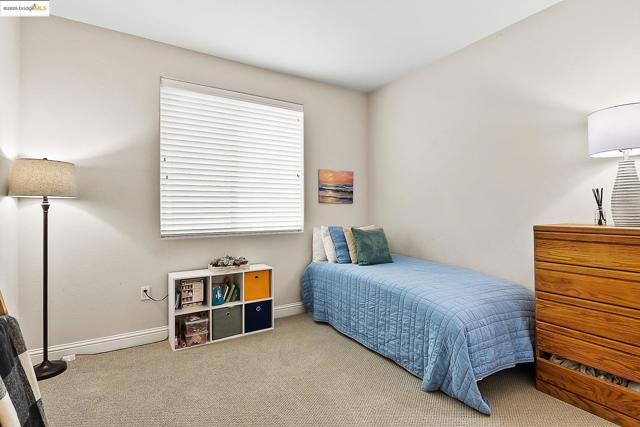 716 Cabada Dr, Brentwood CA: https://media.crmls.org/mediaz/ecbca8a9-b8e5-447f-8d64-6bda4196b3a9.jpg