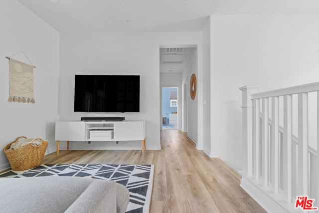 50 Fosco Street, Rancho Mission Viejo CA: https://media.crmls.org/mediaz/ecbcdd64-64aa-4252-96c6-5bbe51116049.jpg
