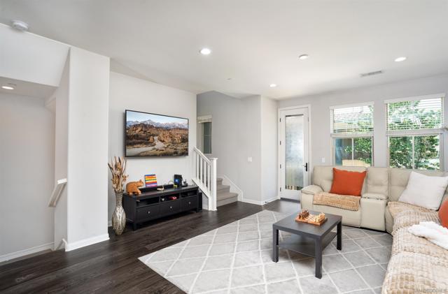 16206 Veridian Cir, San Diego CA: https://media.crmls.org/mediaz/ecbce50a-c407-45c9-847d-03041c9a3ff2.jpg