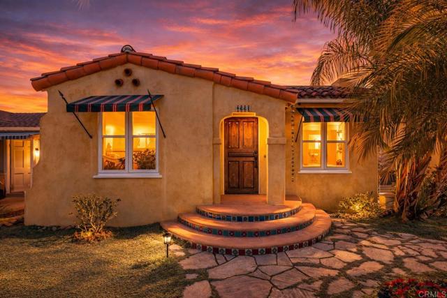 Detail Gallery Image 2 of 41 For 4661 50th St, San Diego,  CA 92115 - 3 Beds | 2 Baths