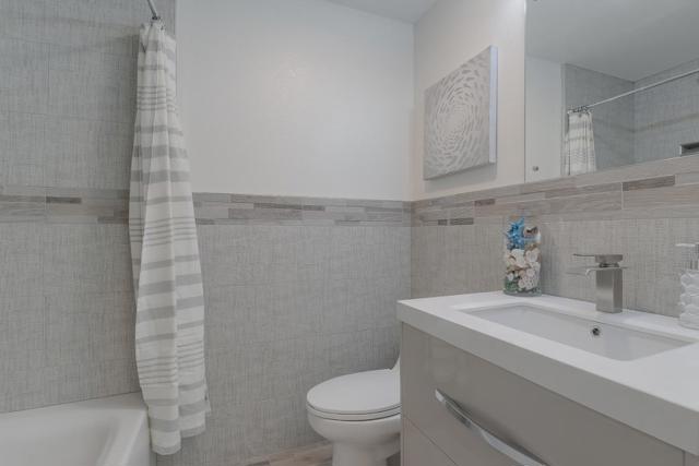 116 Daphne Way, East Palo Alto CA: https://media.crmls.org/mediaz/ecbd8c2b-4e90-4c8d-9c06-80d15ccbec6c.jpg