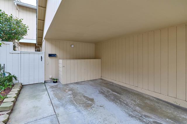 Detail Gallery Image 2 of 18 For 1753 Red Barn Rd, Encinitas,  CA 92024 - 3 Beds | 1/1 Baths