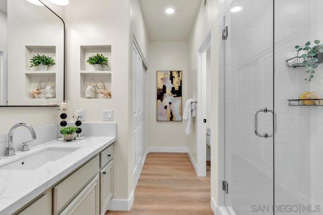 12035 World Trade Dr, San Diego CA: https://media.crmls.org/mediaz/ecbe8ea0-2556-4836-9819-627ecd2d37c2.jpg