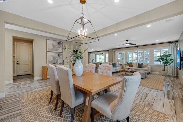 3838 Santa Fe Lane, Tracy CA: https://media.crmls.org/mediaz/ecc09ab0-92e7-4aee-ac08-a297eac6e7c5.jpg