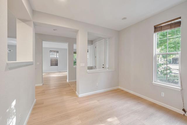 184 S Sonrisa Street, Mountain House CA: https://media.crmls.org/mediaz/ecc0b90b-9252-4f4a-a012-f28d597d8e99.jpg