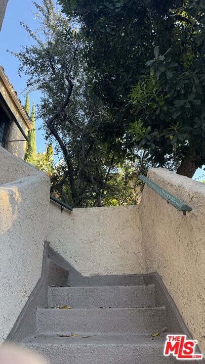 3109 Berkeley Avenue photo 9