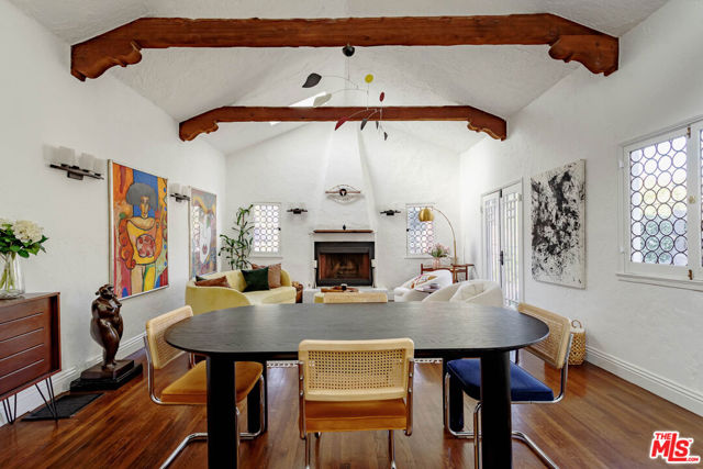 2251 N Cahuenga Boulevard, Los Angeles CA: https://media.crmls.org/mediaz/ecc15dea-a9c6-49e9-ba85-3fc3c4b161de.jpg