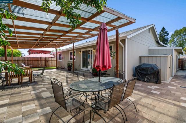 Image 19 of 22 For 8037 Santa Barbara Dr