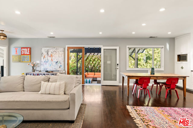 1210 Ozone Avenue photo 3