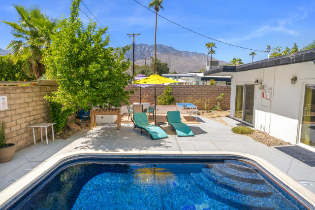 4385 E Paseo Caroleta, Palm Springs, CA 92264