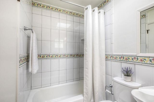 1639 Tamarack Avenue, Carlsbad CA: https://media.crmls.org/mediaz/ecc36761-583f-4b57-b8fc-ffe3b4c410b5.jpg