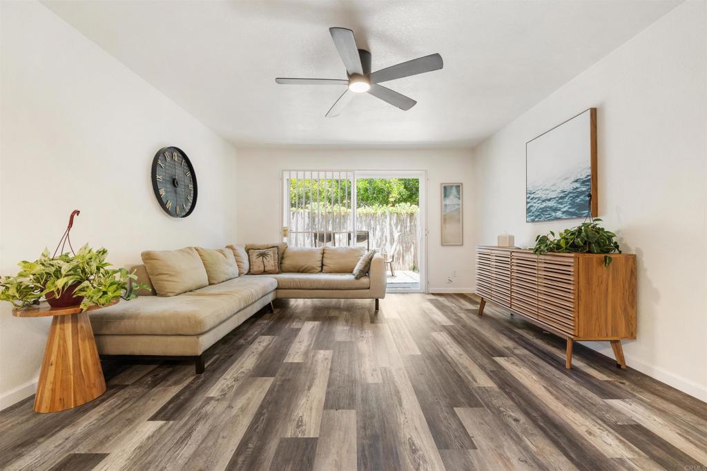 1645 Emerald - photo 9
