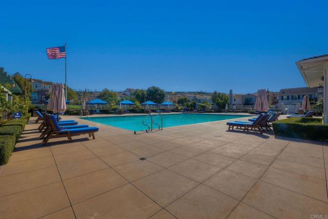 4302 Pacifica Way, Oceanside CA: https://media.crmls.org/mediaz/ecc452f6-1e07-406c-bf86-06f09a030a97.jpg