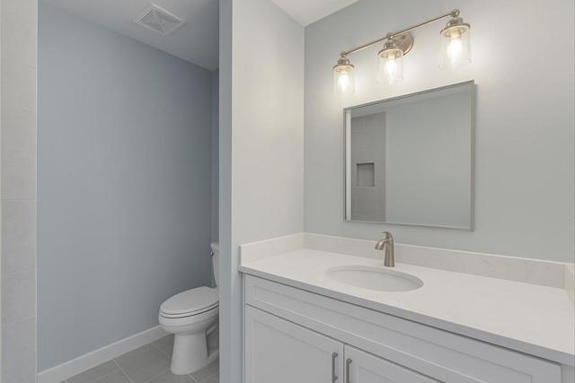 17529 Cross Road, Salinas CA: https://media.crmls.org/mediaz/ecc62707-d562-4db0-bc2a-54838018d812.jpg