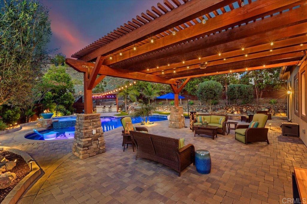 1102 Vega Way - photo 4