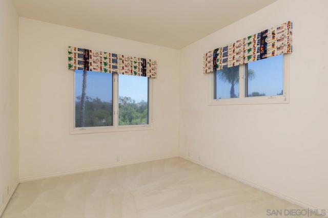 13388 Highlands Ranch Rd, Poway CA: https://media.crmls.org/mediaz/ecc6bc95-c934-4011-b8e2-addc3903609d.jpg