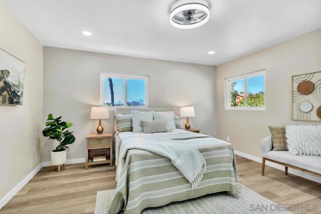 13725 Adrian St, Poway CA: https://media.crmls.org/mediaz/ecc6c00c-e1a0-44be-ab04-d9ef78941059.jpg