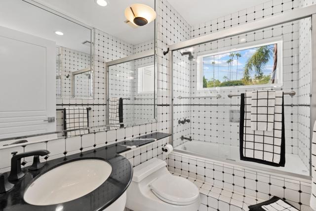 Detail Gallery Image 33 of 46 For 7327 El Fuerte St, Carlsbad,  CA 92009 - 5 Beds | 4/1 Baths