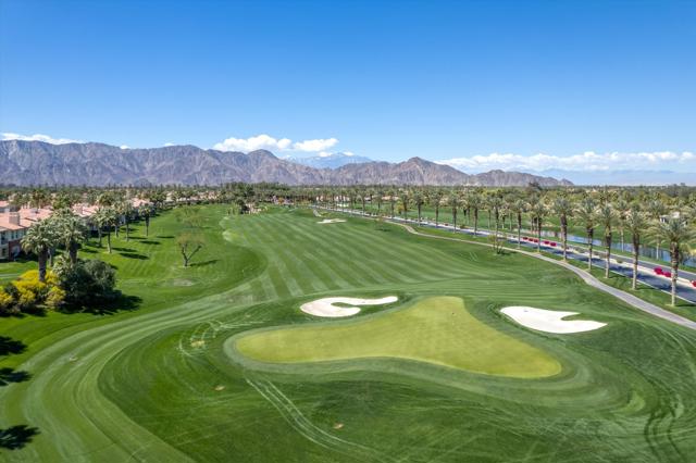 80143 Miramonte Lane, La Quinta CA: https://media.crmls.org/mediaz/ecc7d089-00e3-45fb-bae8-2b7968e02854.jpg